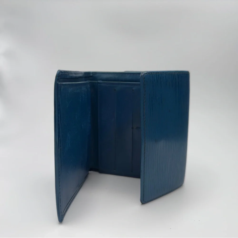 Louis Vuitton Blue Epi Leather Tri-Fold Wallet | Unisex | Pre-Owned |